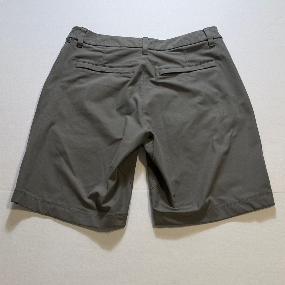 Lululemon Commission Short Classic 9" (Style LM7AK3S) - Picture 4 of 8